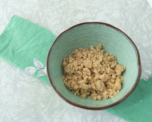 finished streusel in a bowl