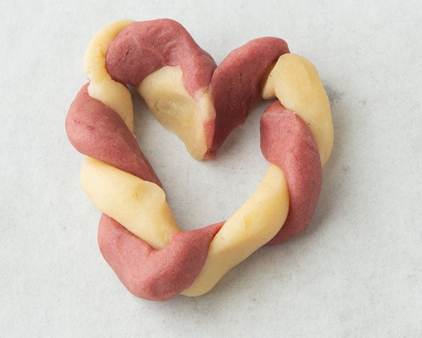 dye free strawberry and vanilla heart twist cookies