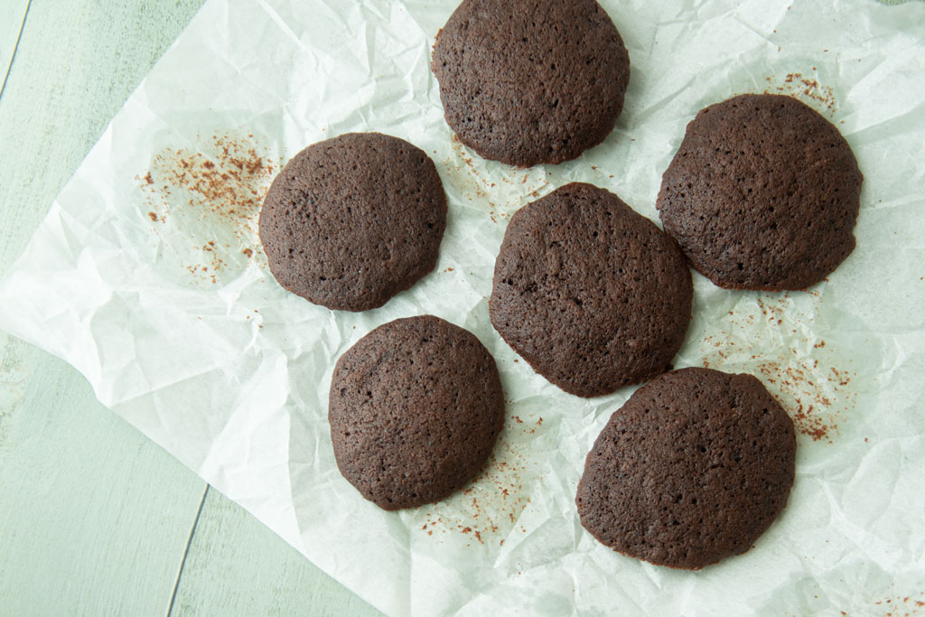 baked soft chocolate sandwich cookies