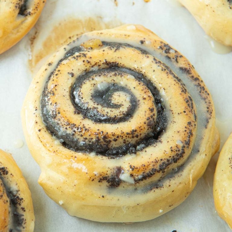 glazed poppy seed roll