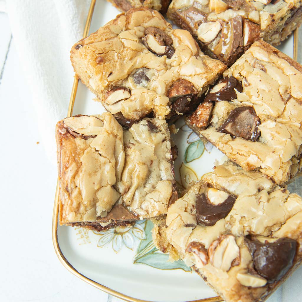 closeup of kitchen sink blondies on plate