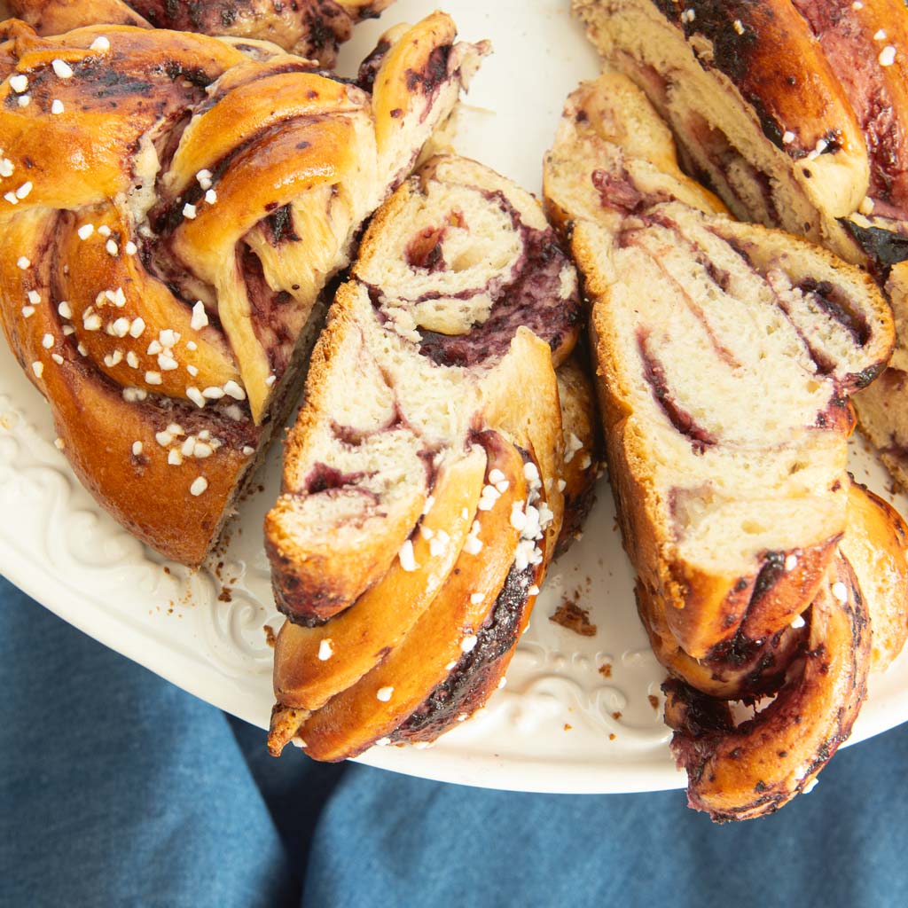 inside of wreath bread
