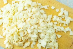 apples cut into thin pieces