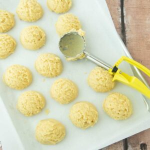 scooping cookies with cookie scoop