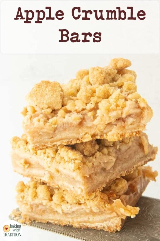 apple crumble bars on pie server, text overlay