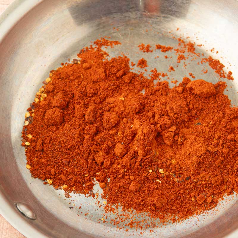 pan with chile powder