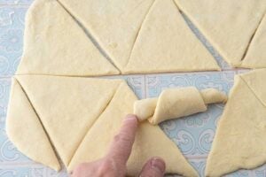 rolling up crescent rolls