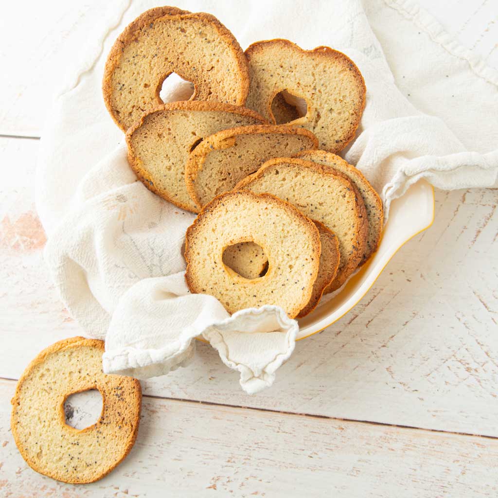 keto bagel chips