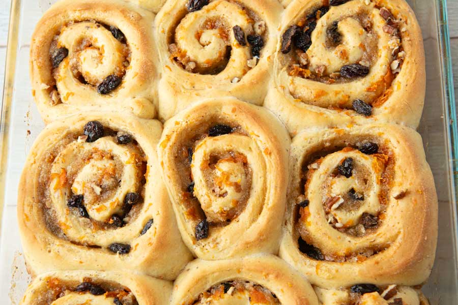 baked carrot cake cinnamon rolls