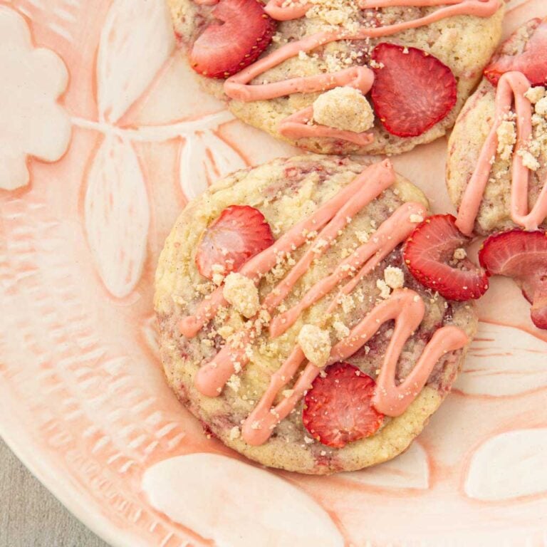 strawberry shortcake cookie closeup