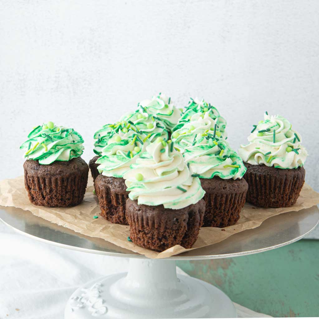 guinness chocolate cupcakes on cake stand