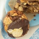 closeup of potato chip cookie