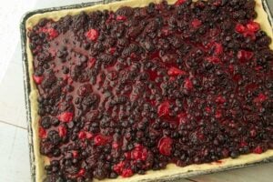 berry filling on slab pie crust