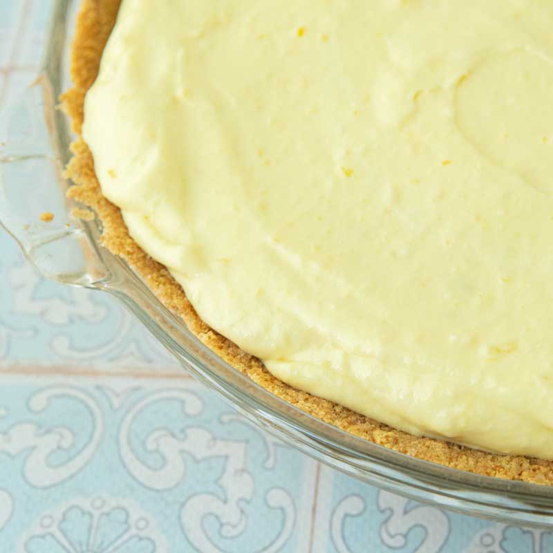 mango pie filling in graham cracker crust