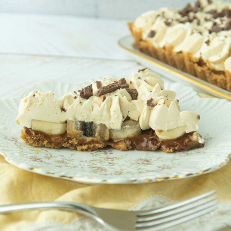 banoffee pie on plate, fork